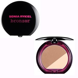 プードゥル ブロンザント 2011