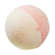 バスボール チェリーミルク